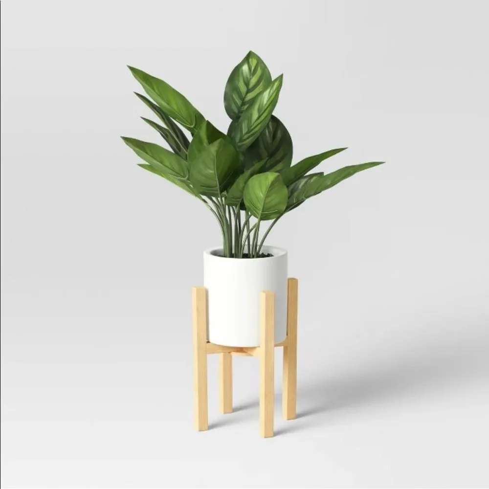 THRESHOLD NWT green plant in stand -19x15x15